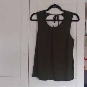 Banana Republic dark jade sleeveless top with cut away back